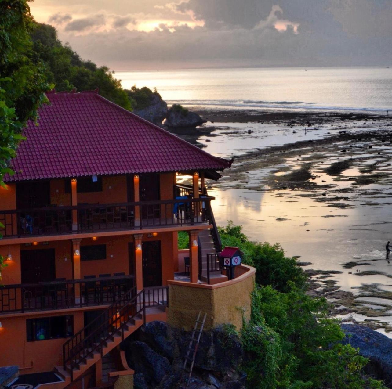 Ari Homestay Uluwatu エクステリア 写真